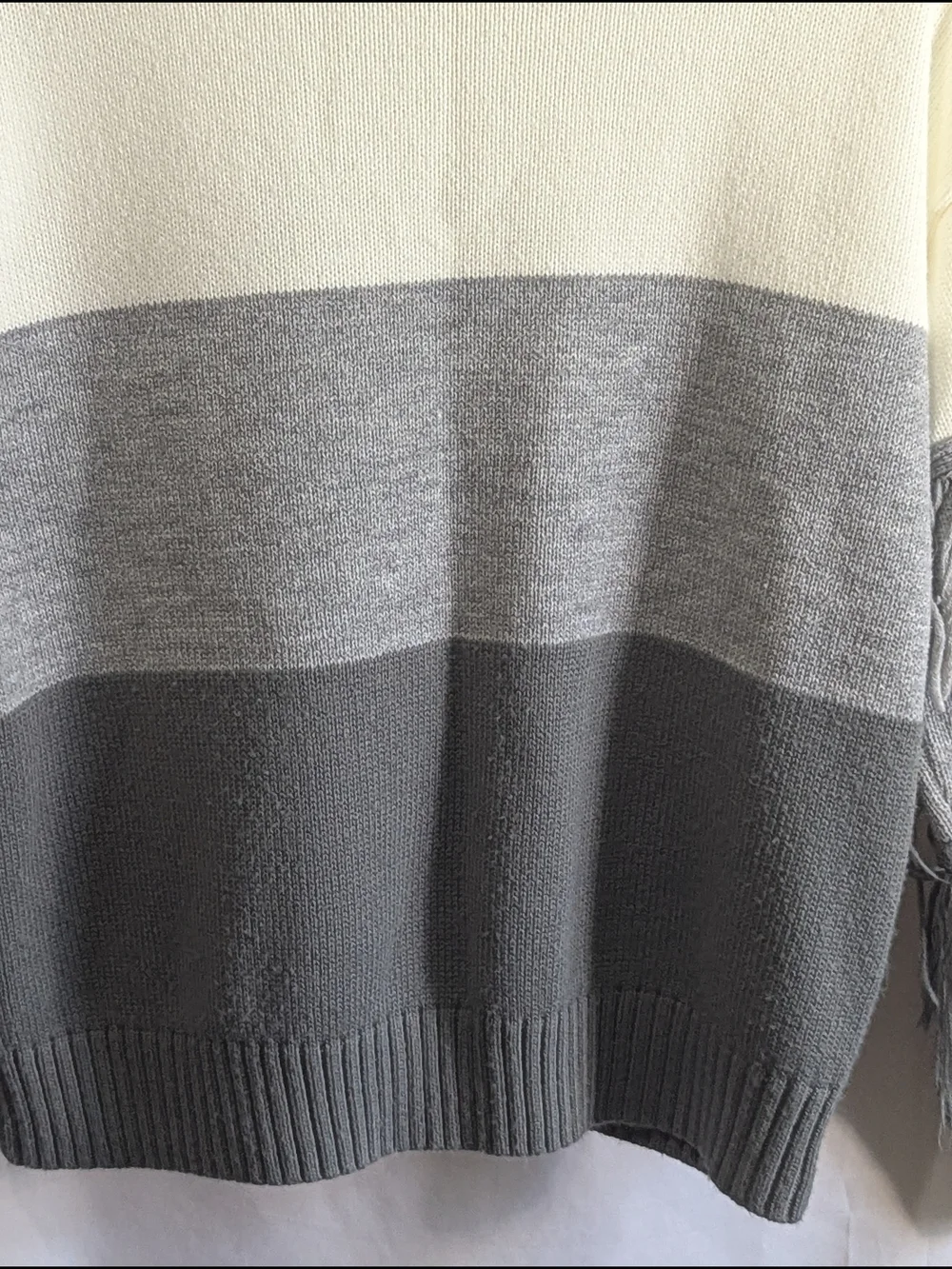 Pink Lily Fringe Colorblock Knit Sweater Ivory Gray Long Sleeve Boho Size S